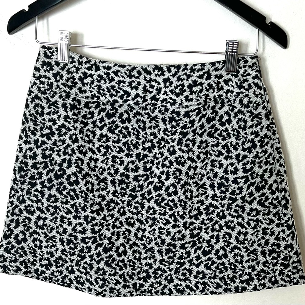 Abercrombie & Fitch Leopard Print Skirt Size‎ 2 EUC